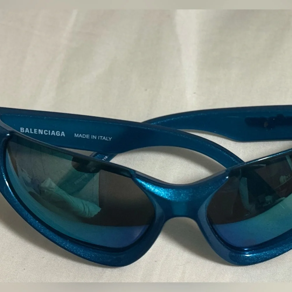 BALENCIAGA BB0202S Blue XL - Picture 3 of 6